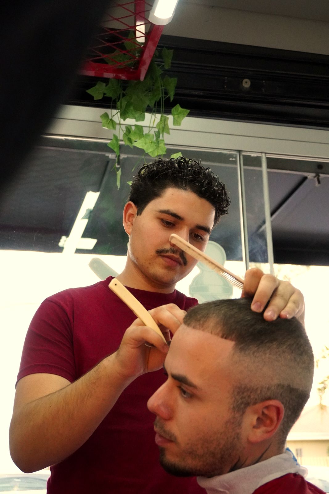 Acabamento de fade na Barbearia Mateus Guilherme