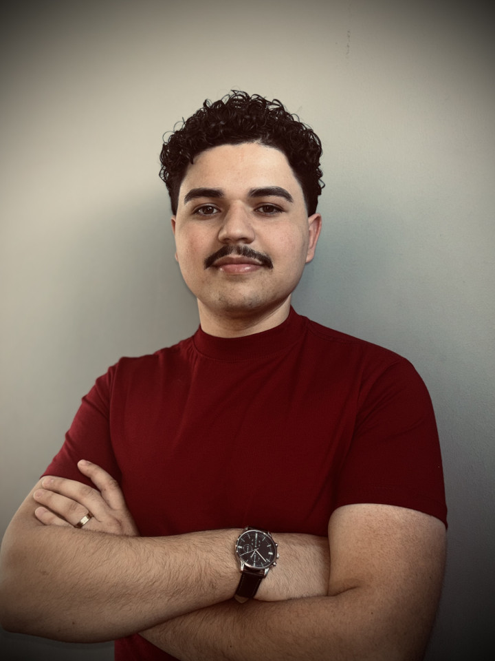 Mateus Guilherme, fundador da barbearia